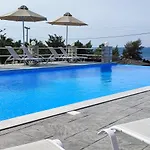 Oskars & Ξενοδοχείο με διαμερίσματα 4*