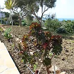 Ξενοδοχείο με διαμερίσματα Oskars & 4*