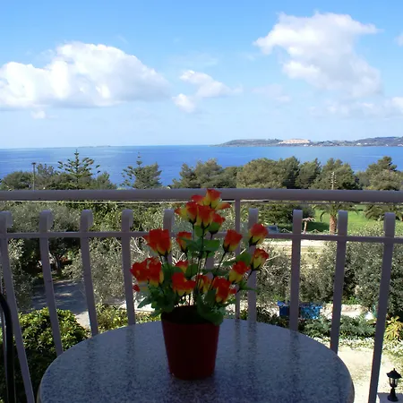 Oskars & Lejlighedshotel Lassi (Kefalonia)