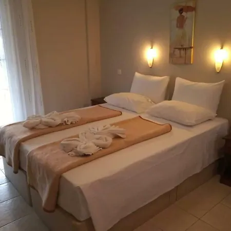 Aparthotel Oskars & 4*
