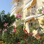 Oskars & Aparthotel