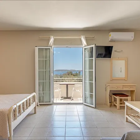 Aparthotel Oskars & 4*