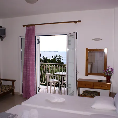 Apart Otel Oskars & Lassi (Kefalonia)