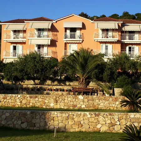 Aparthotel Oskars & 4*