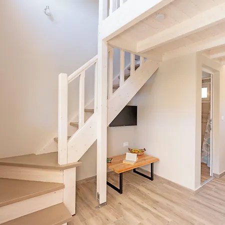 Aparthotel Oskars & 4*