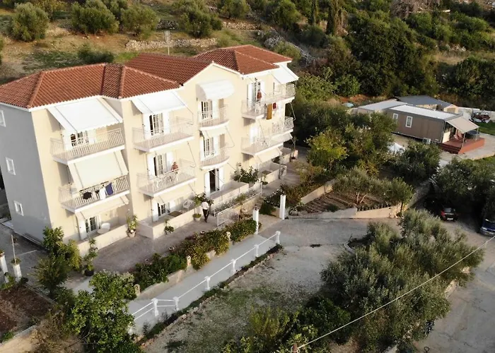 Aparthotel Oskars & 4*