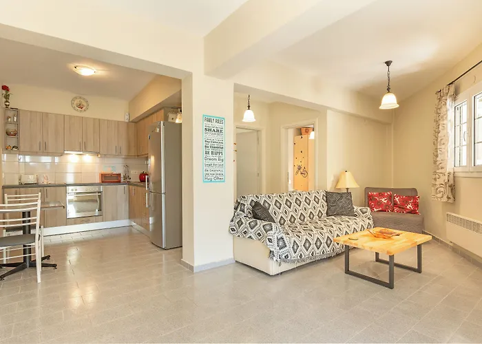 Oskars & 4* Lassi (Kefalonia)